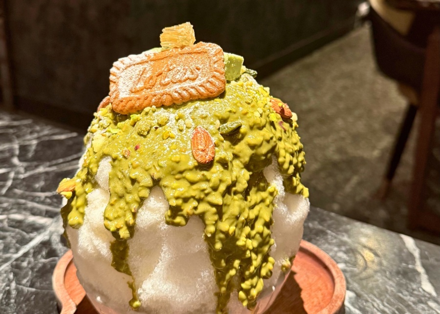 keep cool in hong kong shaved ice