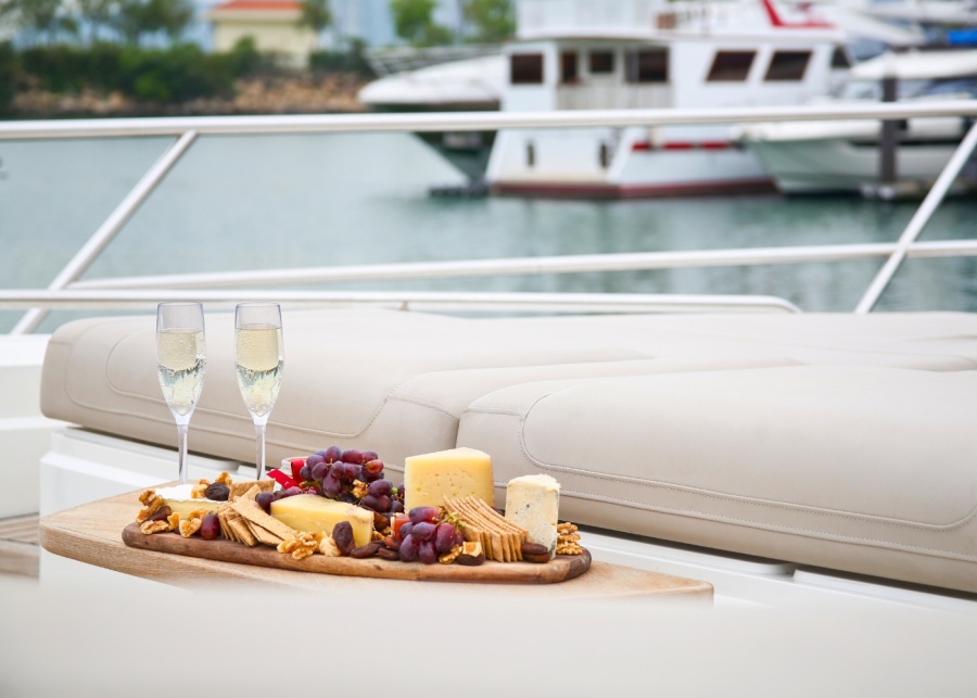 Junk catering in Hong Kong: Get fed as you sail
