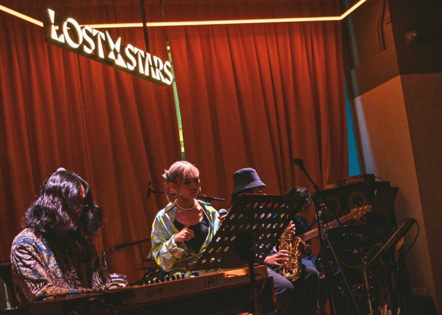 lost stars livehouse bar and eatery