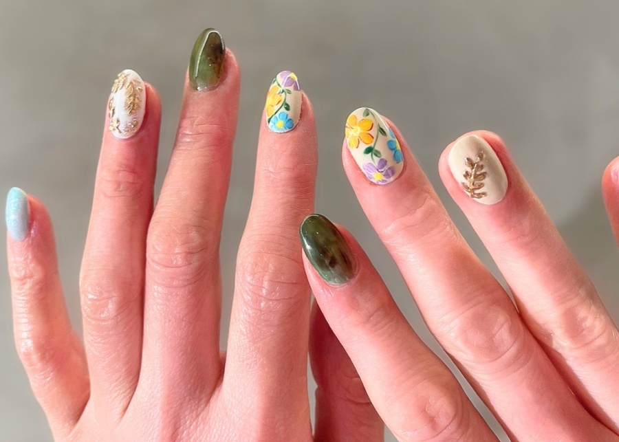 Nail salons in Hong Kong: Put some sparkle on those fingers!