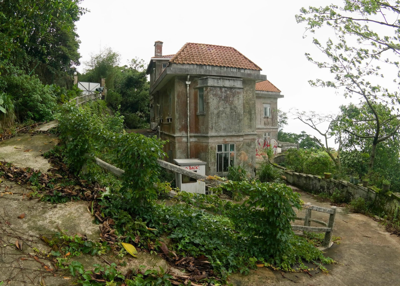 haunted places hong kong dragon lodge