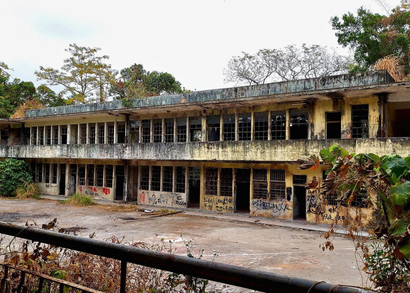 tat tak school