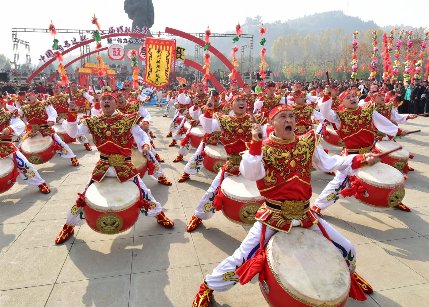 longgang xinggu drum troupe
