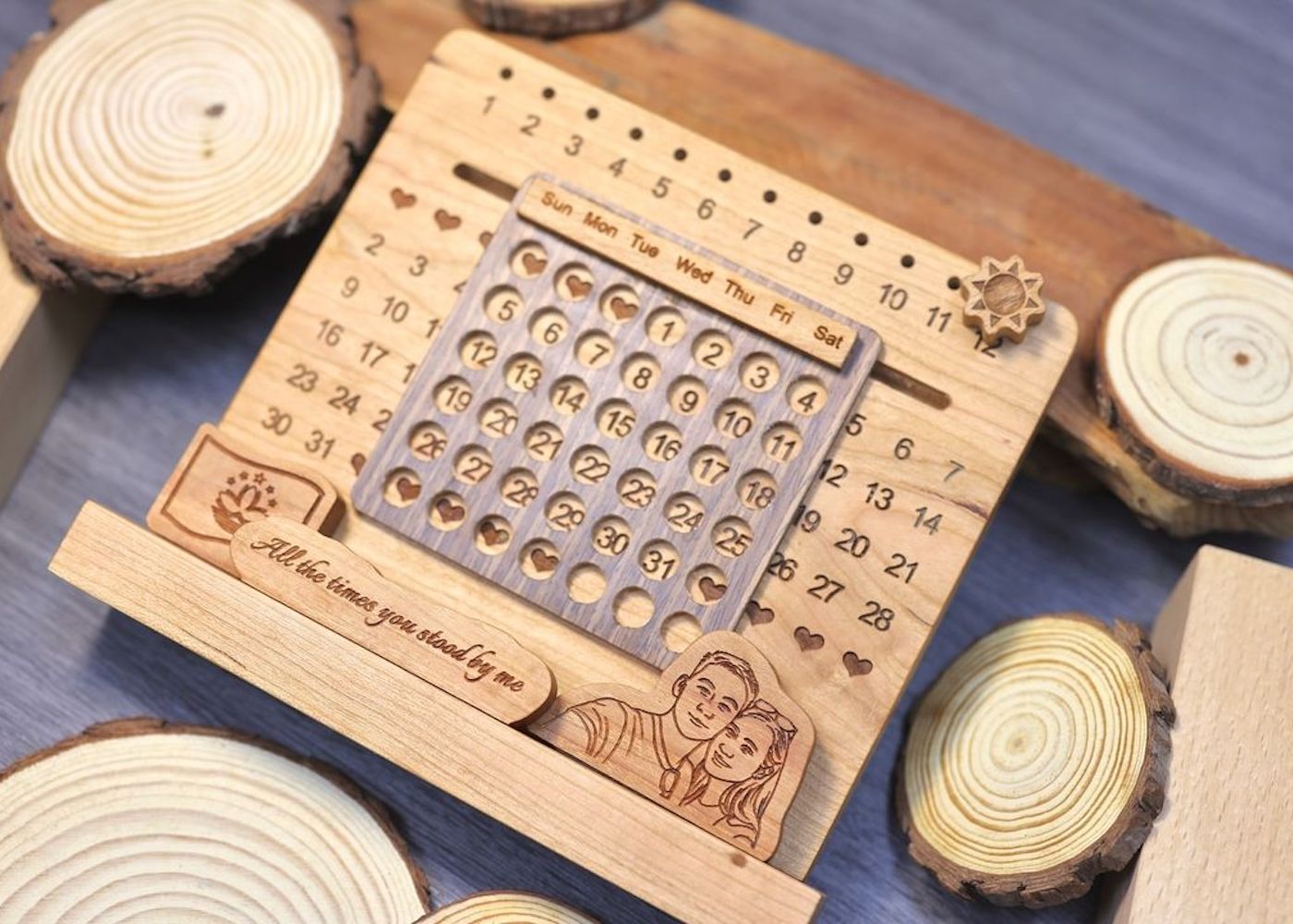 goodshelper personalised gifts hong kong wooden calendar