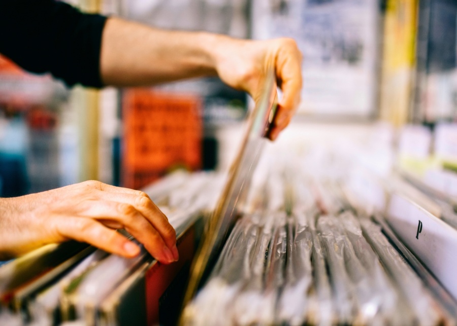 things to do in hong kong vinyl store