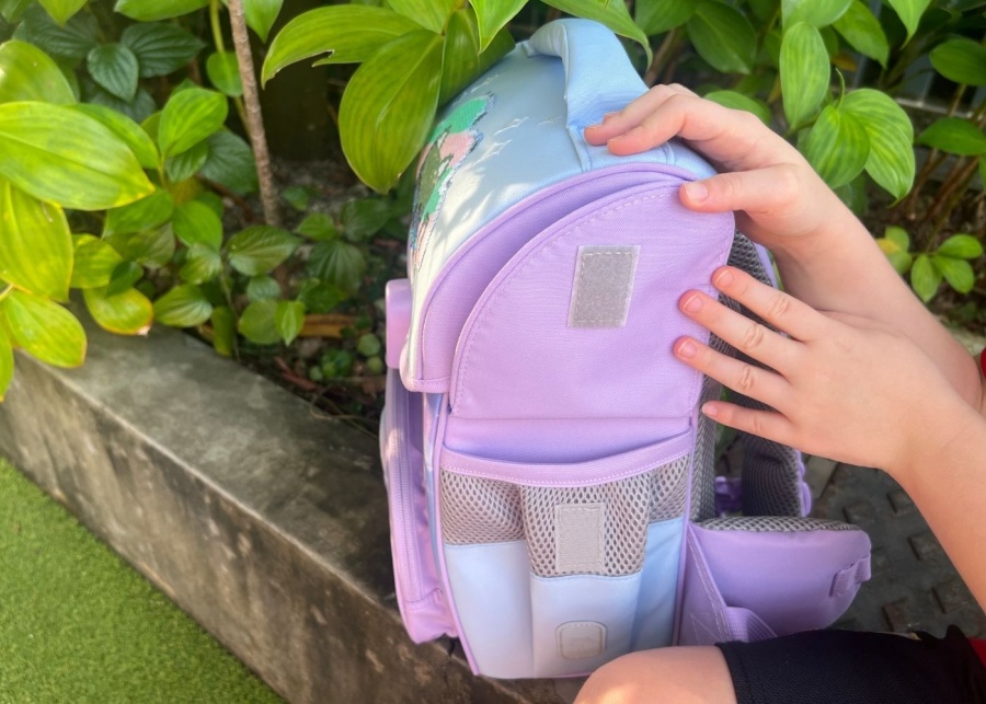 school bag, review