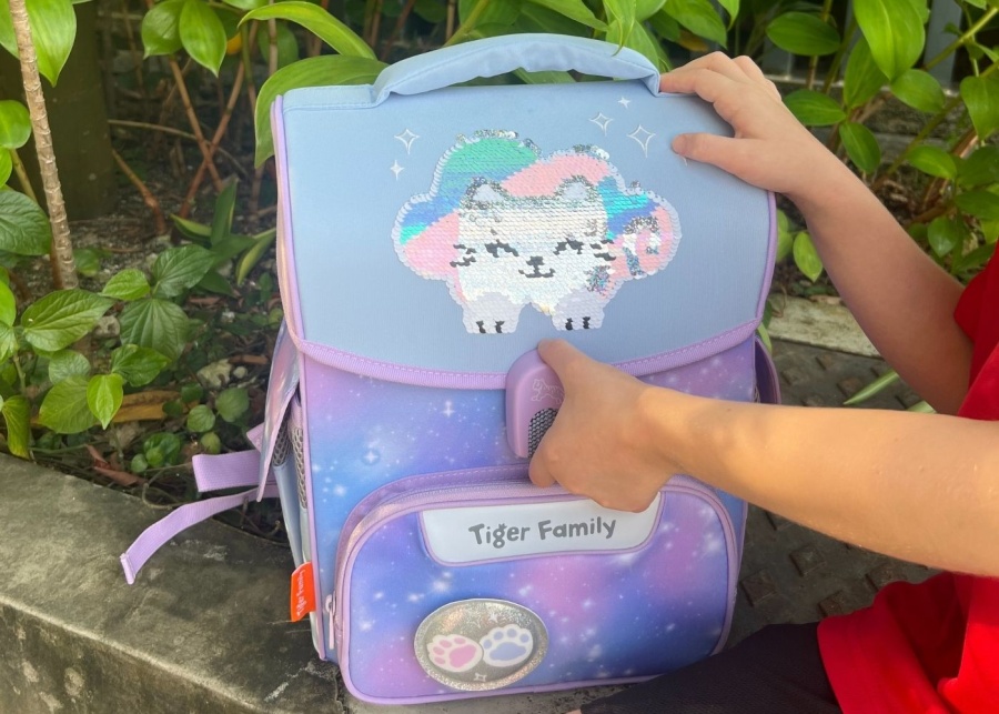 school bag, review