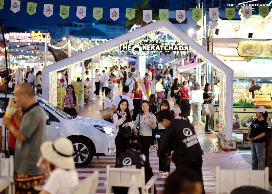 night market Bangkok | The One Ratchada